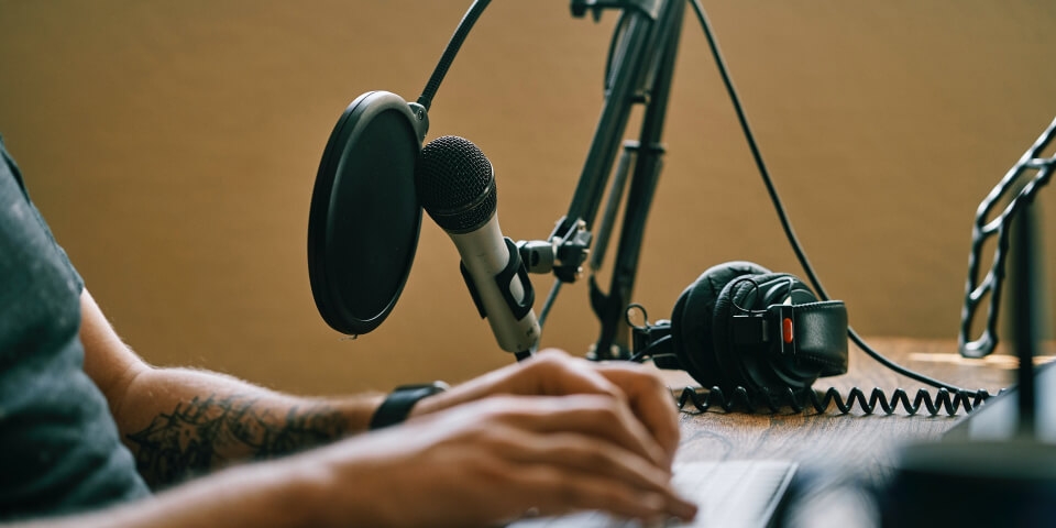 podcaster template about page header img
