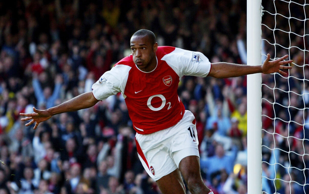 thierry henry of arsenal celebrates